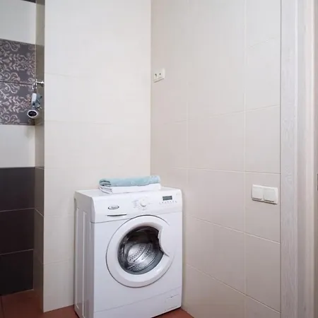 2 Bedrooom In Center всегда есть свет ! Одеса