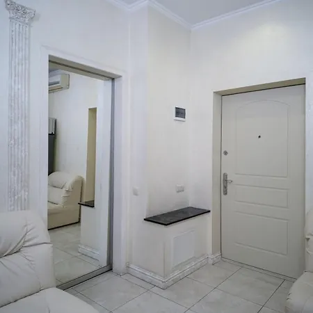 2 Bedrooom In Center всегда есть свет !