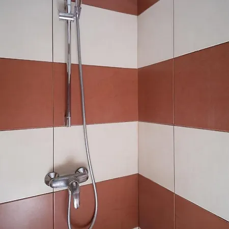 Апартаменти 2 Bedrooom In Center всегда есть свет ! Одеса
