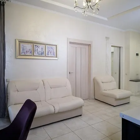Апартаменти 2 Bedrooom In Center всегда есть свет !