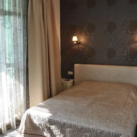 2 Bedrooom In Center всегда есть свет ! Апартаменти Одеса
