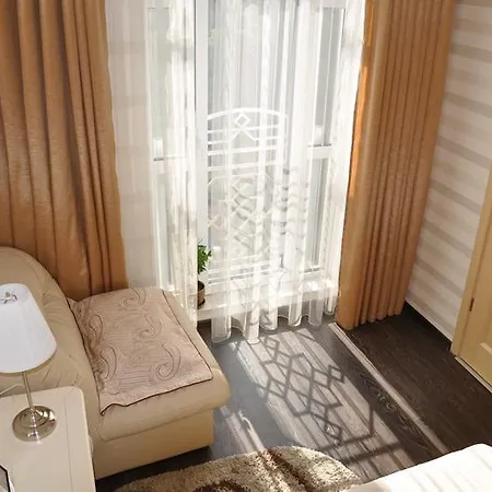 Апартаменти 2 Bedrooom In Center всегда есть свет !