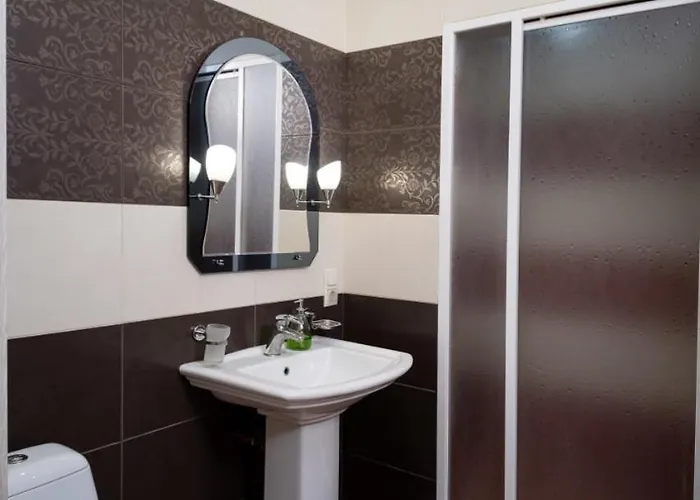 2 Bedrooom In Center всегда есть свет ! *