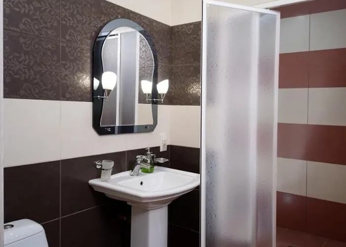 2 Bedrooom In Center всегда есть свет ! *