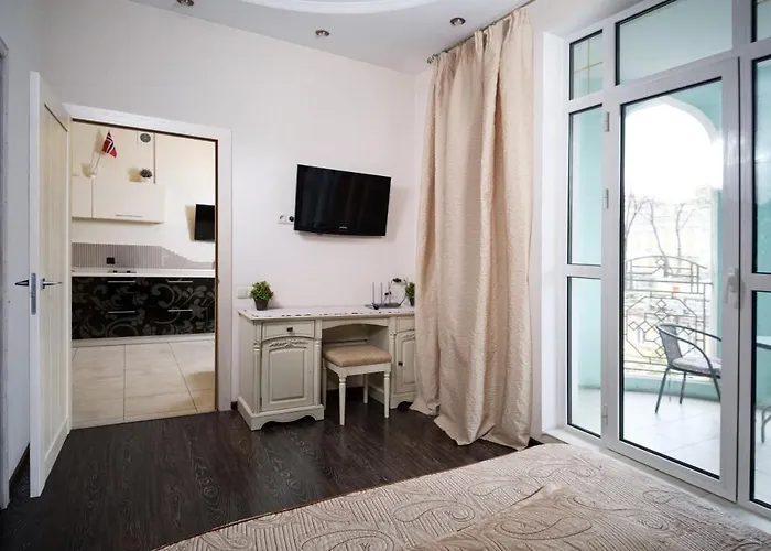 2 Bedrooom In Center всегда есть свет ! *