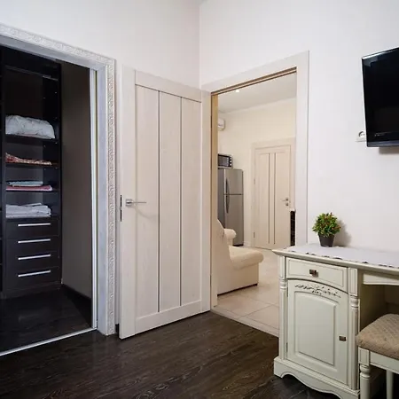 Appartement 2 Bedrooom In Center всегда есть свет ! *