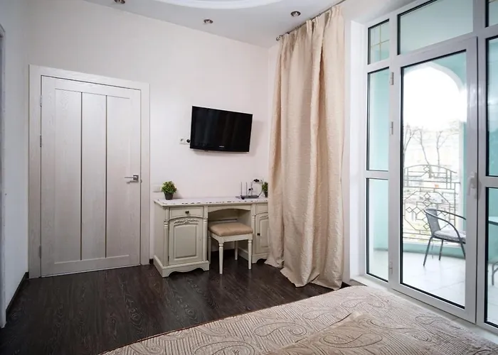 2 Bedrooom In Center всегда есть свет !