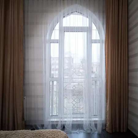 Апартаменти 2 Bedrooom In Center всегда есть свет ! *