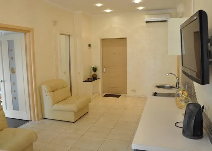 2 Bedrooom In Center всегда есть свет ! Одеса